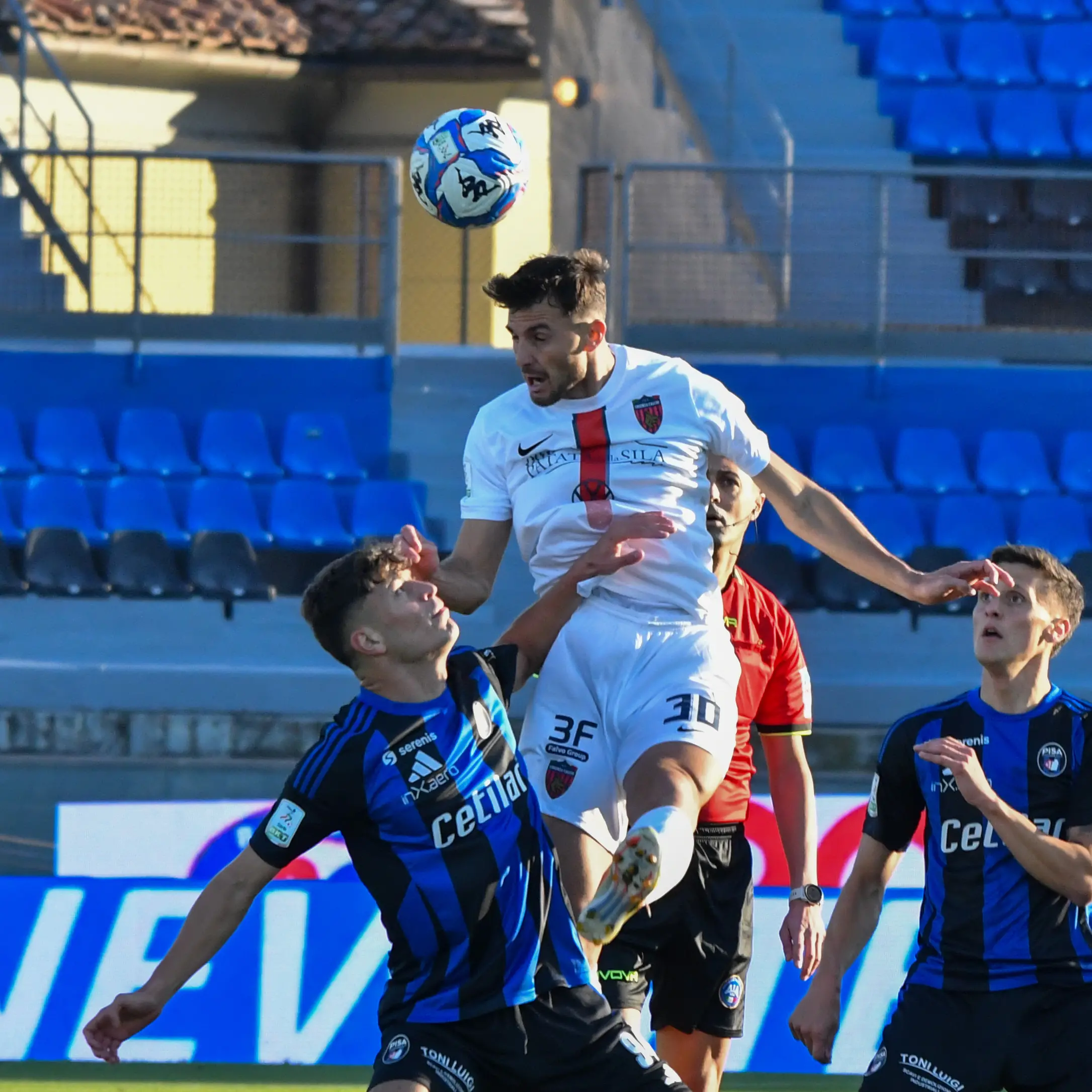 Cosenza tutto cuore, Mazzocchi e Fumagalli riprendono il Pisa: finisce 2-2 in Toscana\n