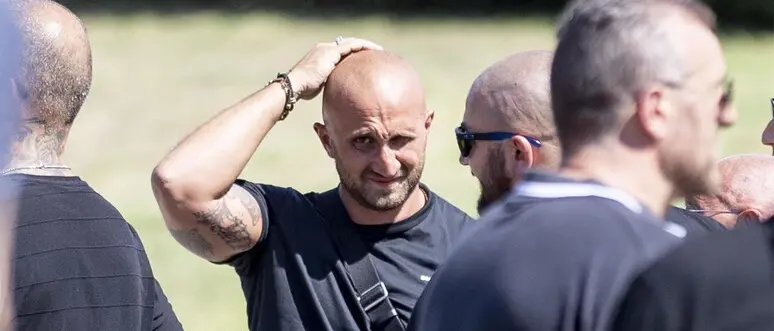 La ’ndrangheta nella curva del Milan, per il gip «legami preoccupanti» tra il capo della Sud Lucci e i clan calabresi\n