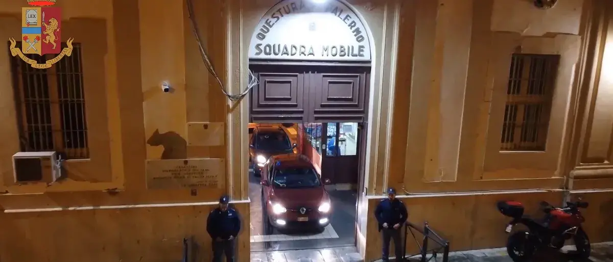 Fiumi di droga da\u00A0Reggio alla Sicilia, smantellato gruppo criminale: 3 calabresi tra i 25 arrestati –\u00A0NOMI\n