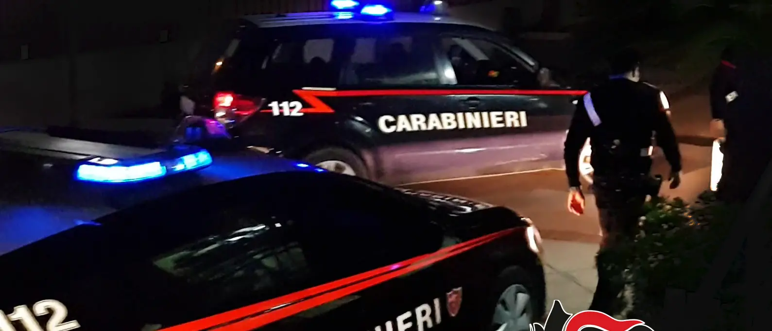 Reggio, arrestato mentre cerca di fuggire: in casa droga e una pistola, smantellata base per attività criminali\n