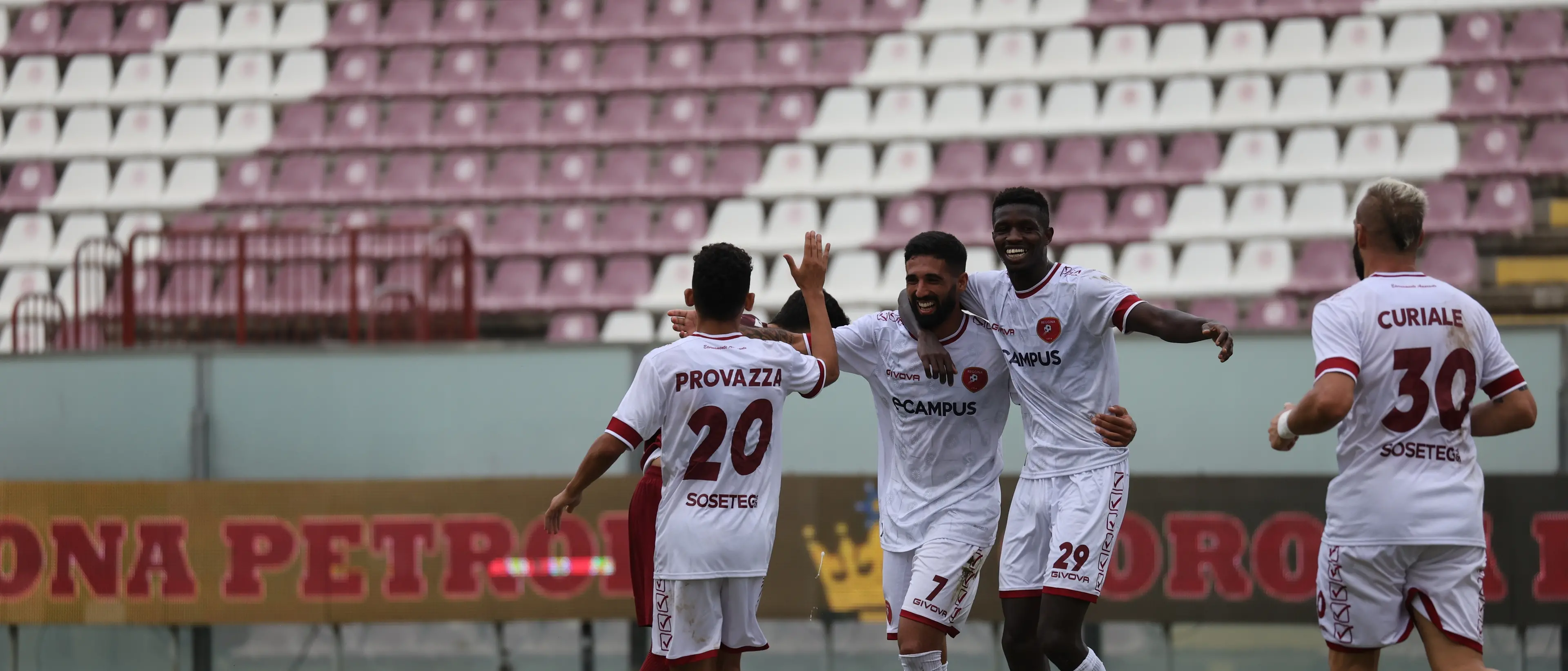 Reggina, così non va: la Coppa Italia può stemperare gli animi. E intanto si alza il sipario sul calciomercato dicembrino