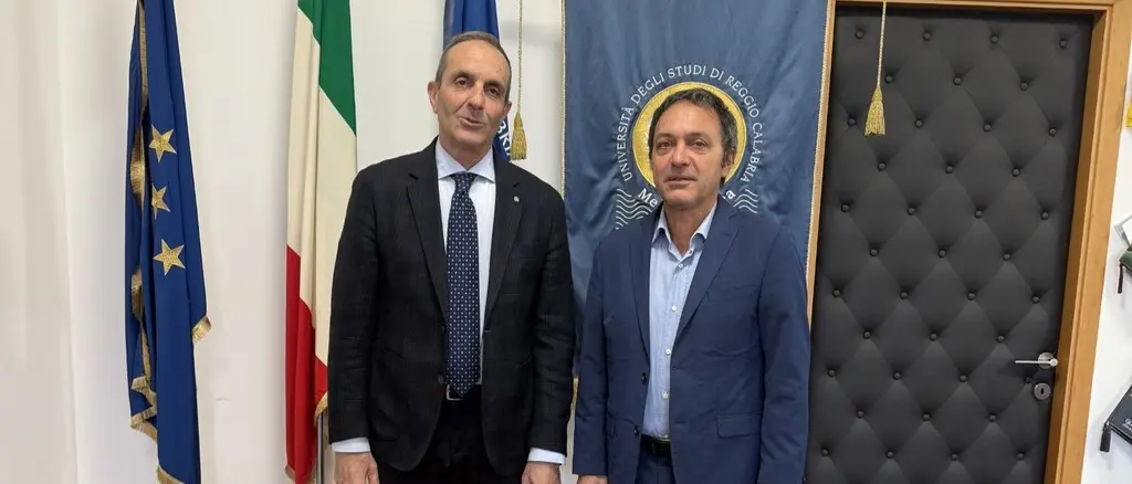 Pietro Foti prende servizio come\u00A0nuovo direttore generale dell’Università di Reggio, il rettore: «Saprà valorizzare l’Ateneo»\n