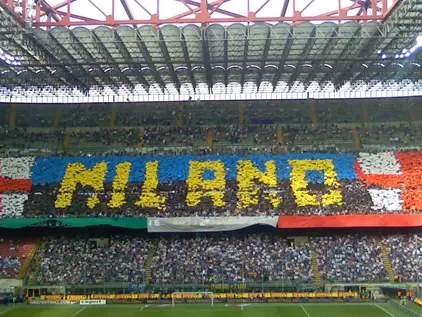 Cosche a San Siro, due curve e un’unica storia di violenza all’ombra della ’ndrangheta