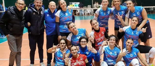 Volley Calabria, Cinquefrondi è un’isola felice. Il tecnico Albanese: «Torneremo presto nei campionati nazionali»