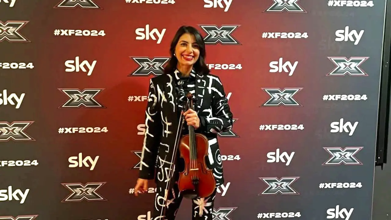 X Factor, anche la violinista calabrese Erika Campisi tra i musicisti dell’edizione 2024 giunta alla finalissima\n