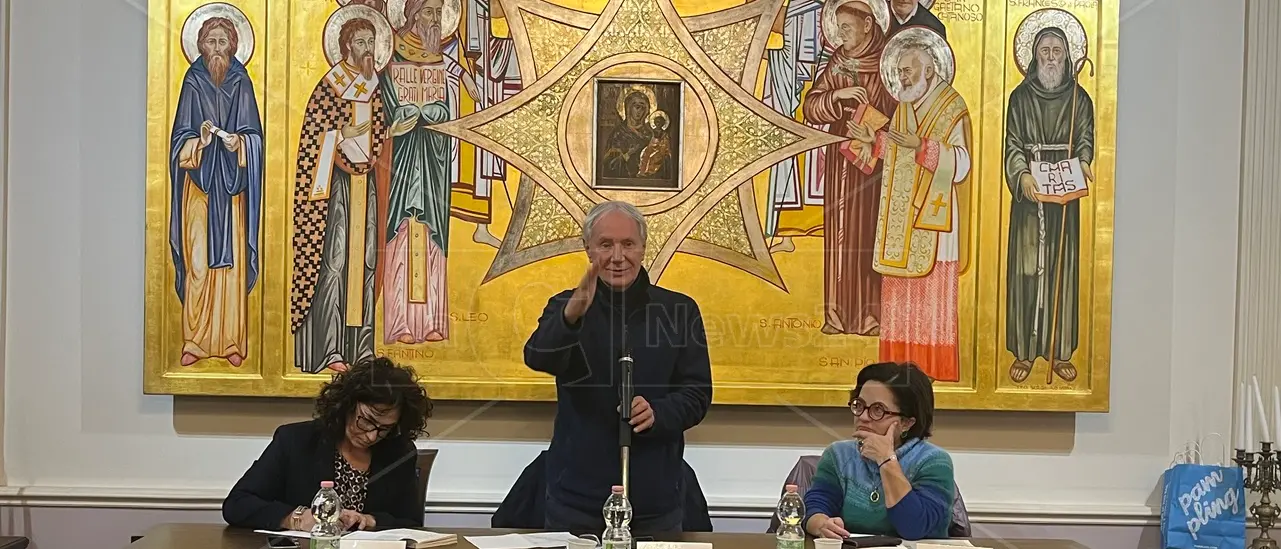 Don Panizza presenta a Reggio “Il dono e la città”:\u00A0«Il volontariato deve generare libertà per essere autentico»\n