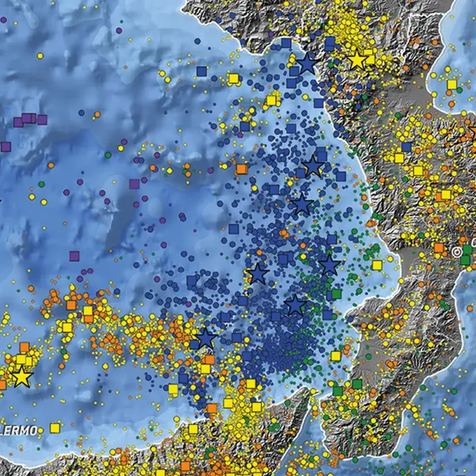 La mappa dei terremoti in Calabria negli ultimi 25 anni: due di magnitudo superiore a 5, molto attiva l’area del Marsili