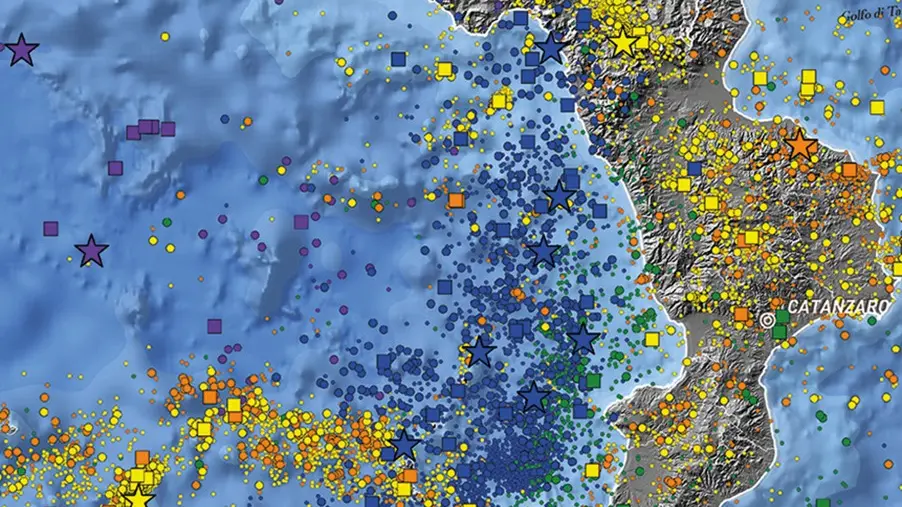 La mappa dei terremoti in Calabria negli ultimi 25 anni: due di magnitudo superiore a 5, molto attiva l’area del Marsili