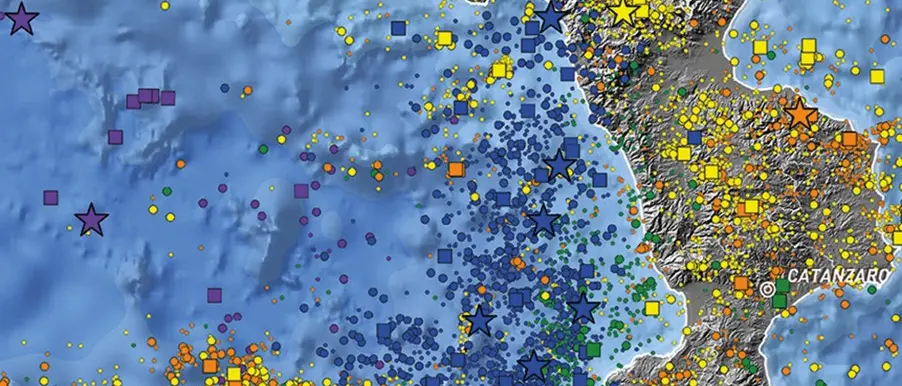 La mappa dei terremoti in Calabria negli ultimi 25 anni: due di magnitudo superiore a 5, molto attiva l’area del Marsili