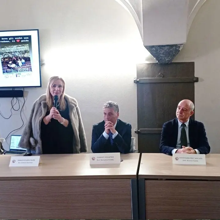 Gioia Tauro, presentato il docufilm \"Un nuovo volto per Polsi\". Pedatella: «La rivoluzione parte da noi»