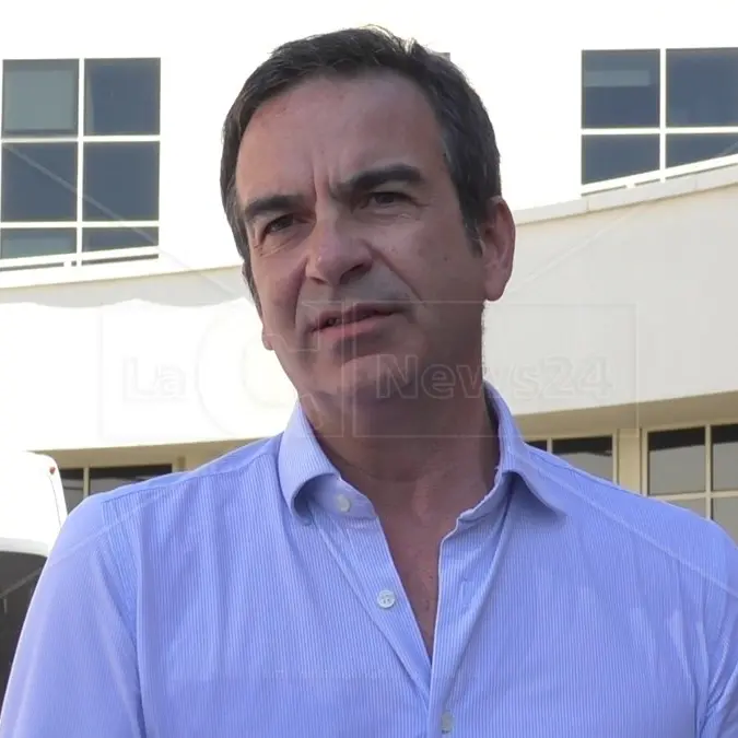 Febbre ma condizioni stazionarie dopo l’intervento al cuore: come sta il presidente Occhiuto\n\n\n