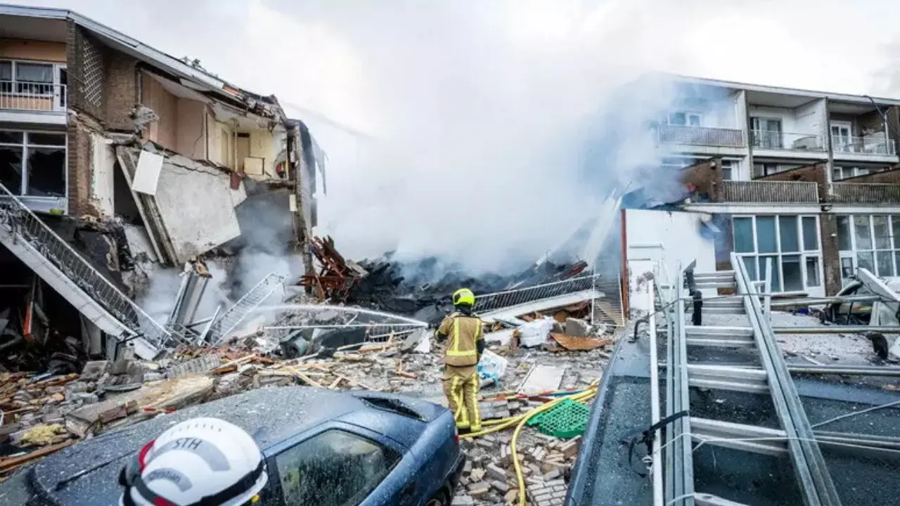 Paesi Bassi, almeno 20 morti nel crollo della palazzina all'Aja