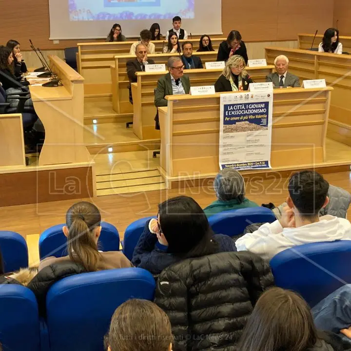 Giovani e associazionismo, a Vibo Valentia un’officina\u00A0delle\u00A0idee per il futuro della città\n