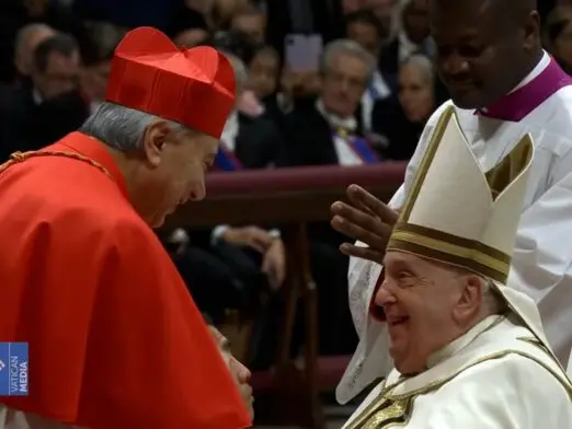 Don Mimmo Battaglia è cardinale: il presule di Satriano ha ricevuto la berretta e l’anello da Papa Francesco