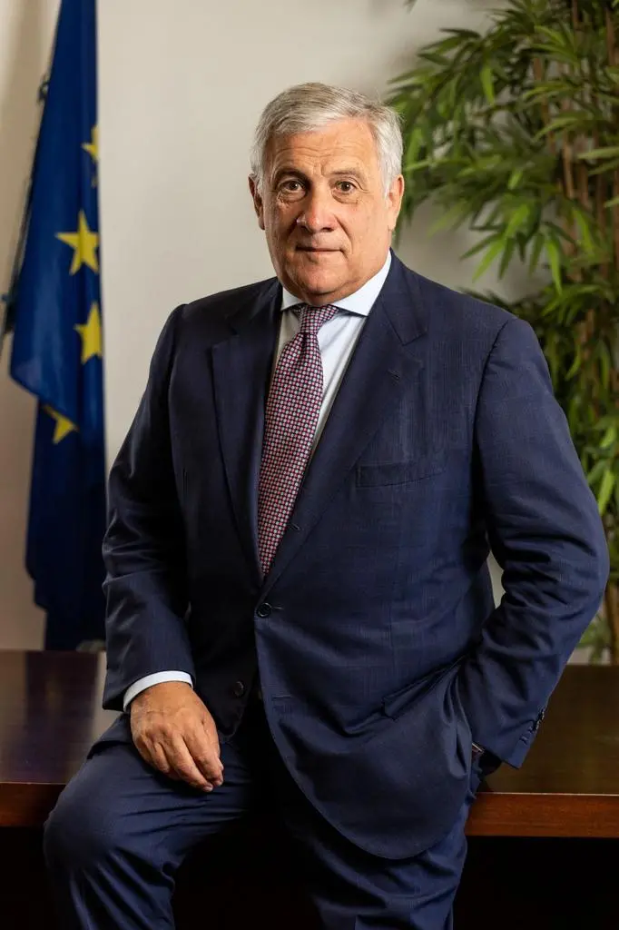 Il ministro Tajani ospite del convegno “Minori non accompagnati” a Reggio Calabria