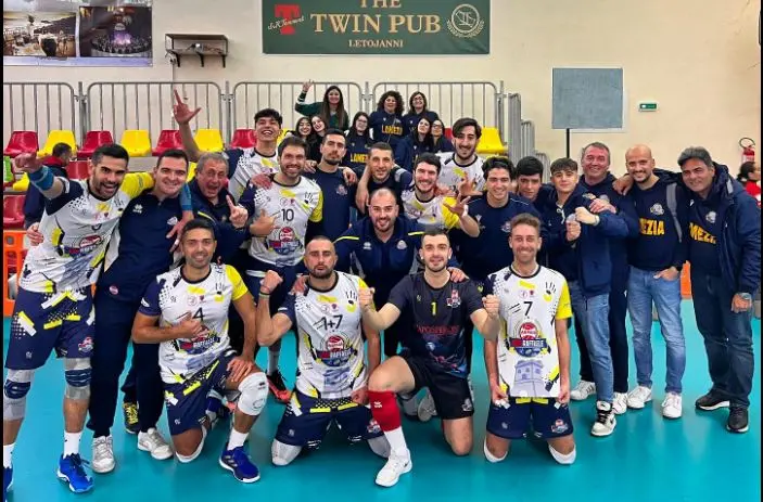 Volley Serie B, Lamezia in testa solitaria col blitz a Letojanni. Taurianova è imbattibile nel campionato regionale\n