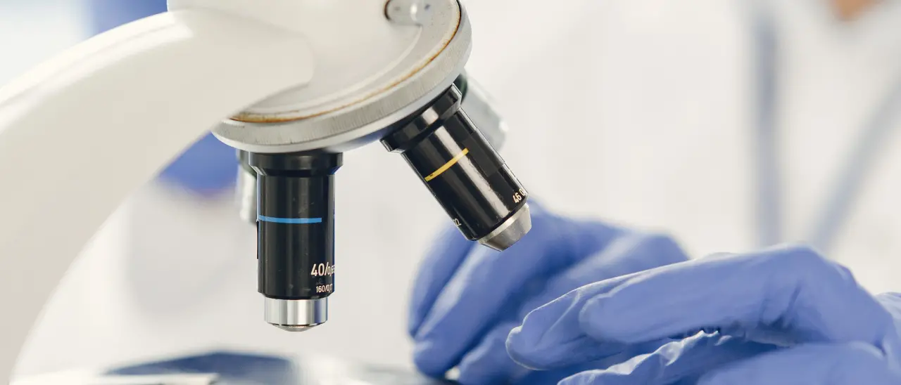 Virus\u00A0del\u00A0Congo, a Lucca il primo presunto caso di contagio in Italia: all’Iss test sui campioni prelevati\u00A0\n