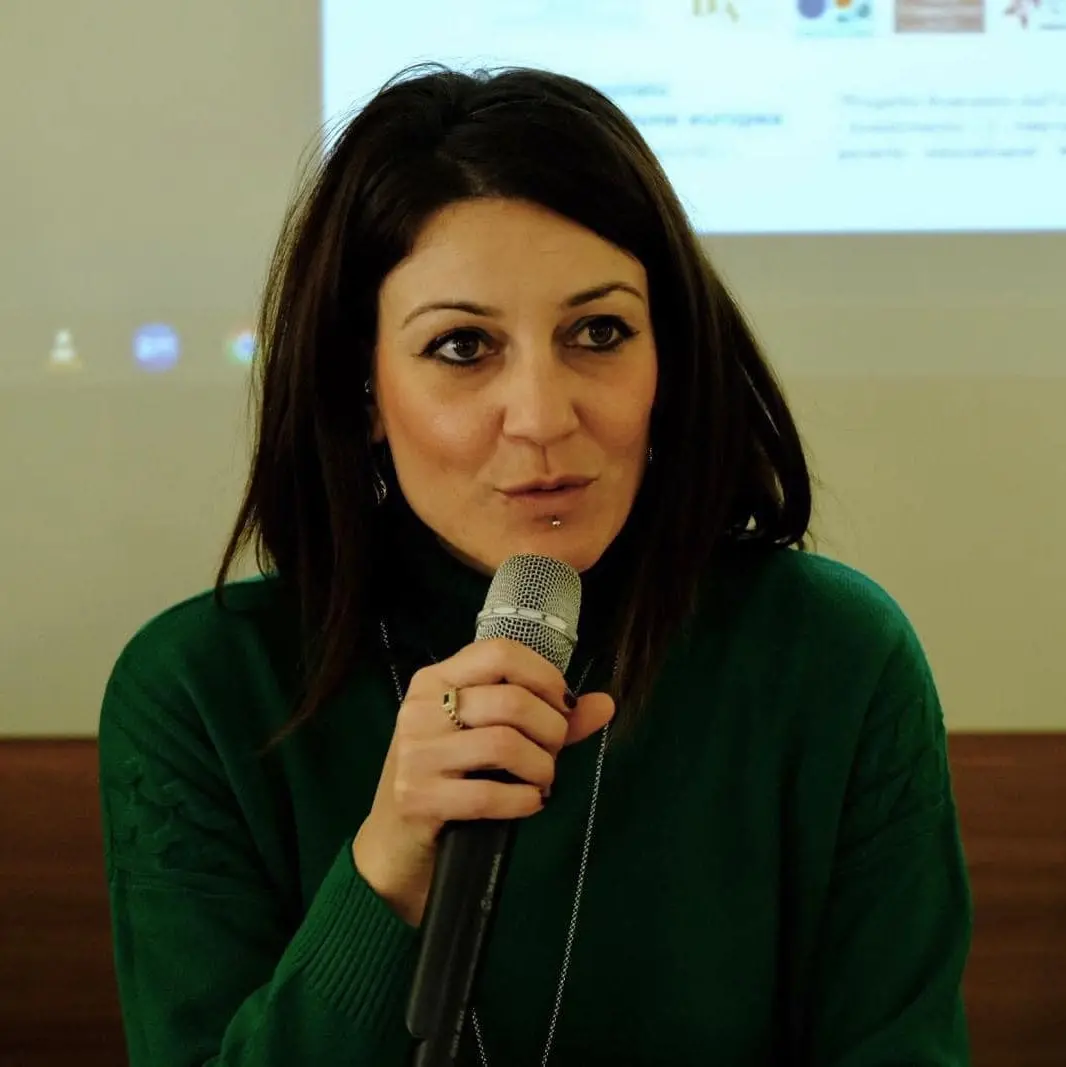 ll M5s volta pagina, l’assessore di Cosenza Buffone: «I nostri temi manifesti da attaccare sui muri delle destre»\n