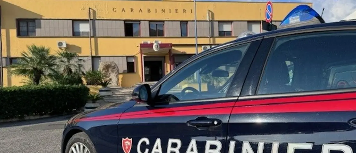 Rubavano all’interno di auto parcheggiate, due misure cautelari nel Catanzarese\n