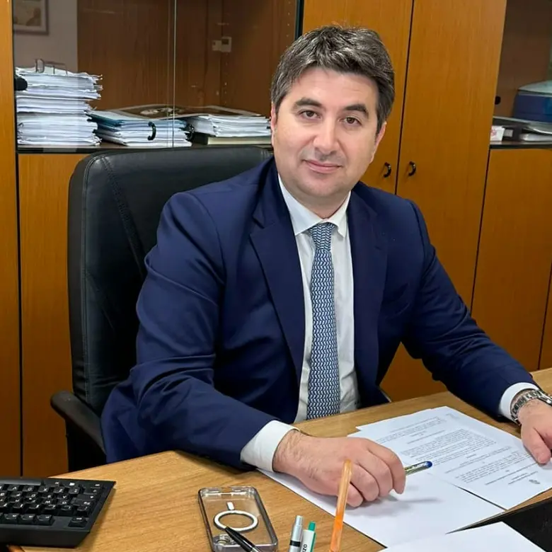 Farmacia territoriale di Vibo, Lo Schiavo: «Una sola sede in locali inadeguati, serve riorganizzare il servizio»\n