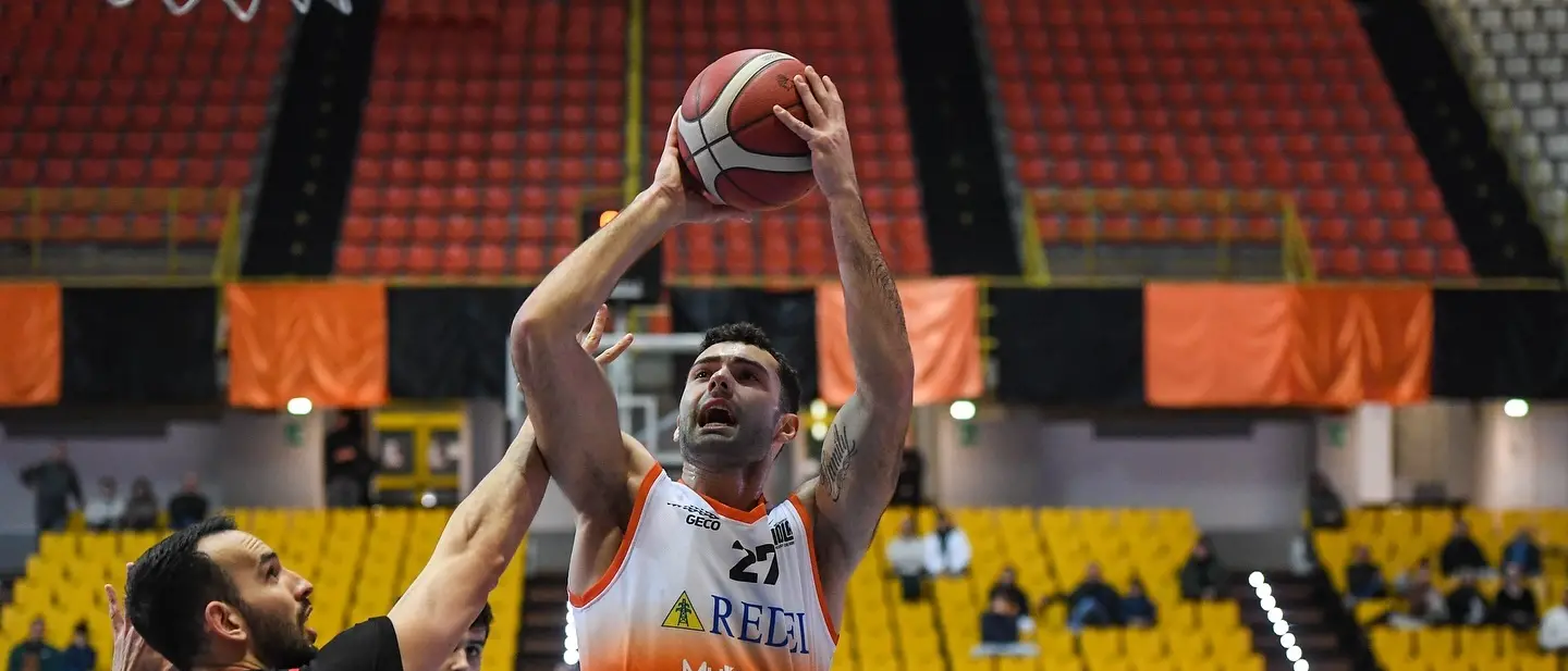 Basket Calabria, altro derby vinto dalla Viola Reggio: stavolta è Rende a cedere il passo per 84-73