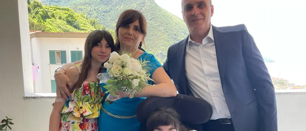 Claudia, 24 anni e una malattia rara: da mesi lotta con la burocrazia per ottenere i presidi sanitari che le spettano\n