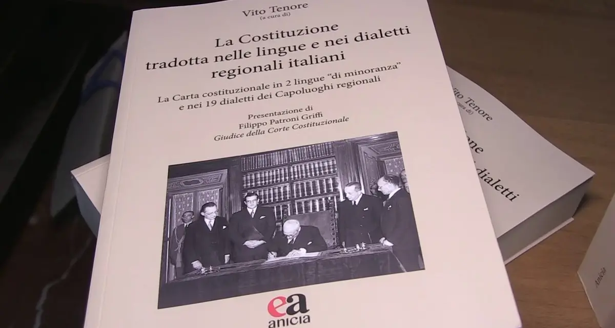 Dal catanzarese alle “lingue” del Nord, la Costituzione tradotta nei dialetti regionali per celebrare la bellezza dell’Italia