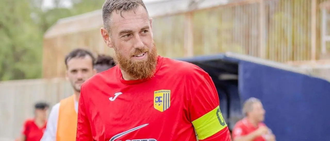 Verso Castrum Favara-Reggina, parla il portiere dei siciliani Scuffia: «Conosciamo la loro forza, ma noi giocheremo con il coltello tra i denti»