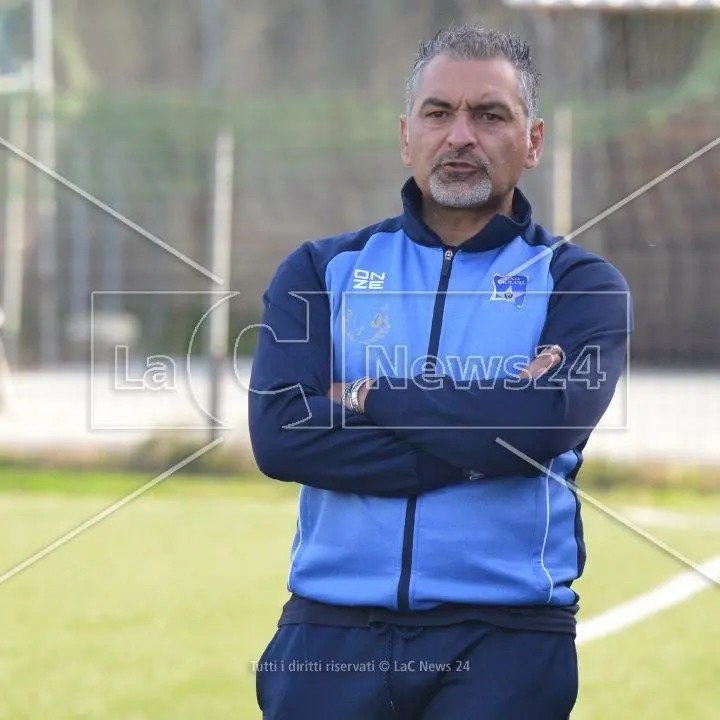 Prima contro ultima in finale Coppa Italia Dilettanti: Praia Tortora-San Luca. Il mister giallorosso Lio: «Può succedere di tutto».\n