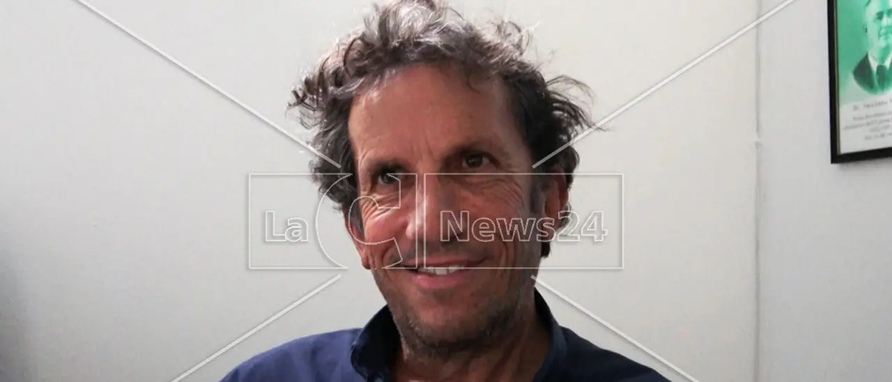 Eccellenza, il presidente della Paolana, Luigi Marcone, risponde a De Domenico: «Ha abbandonato la squadra all'improvviso e senza motivo»