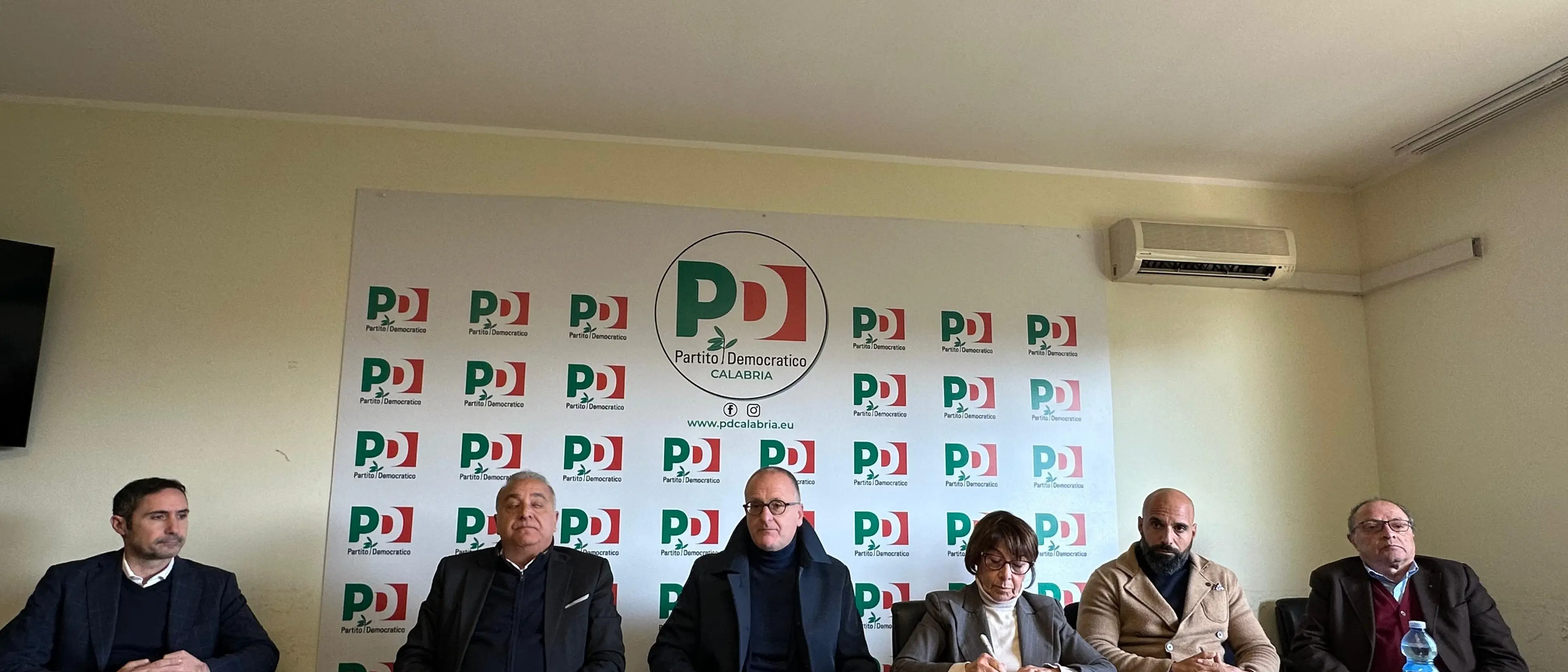 «Il miracolo calabrese è un’invenzione di Occhiuto»: l’affondo del Pd che vuole cambiare la legge elettorale\n