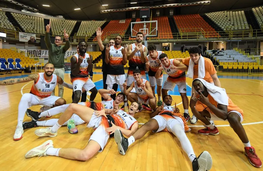 Basket, è tempo di derby dello Stretto: la Viola Reggio Calabria in trasferta contro il Castanea Messina