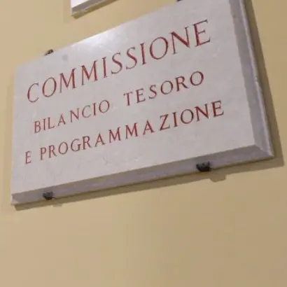 Manovra, è stallo nei lavori in commissione Bilancio: il Governo non deposita gli emendamenti