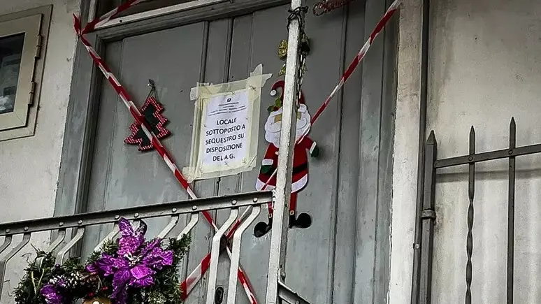 <p>L&#39;abitazione in cui &egrave; avvenuta la tragedia (foto Ansa)</p>\\n