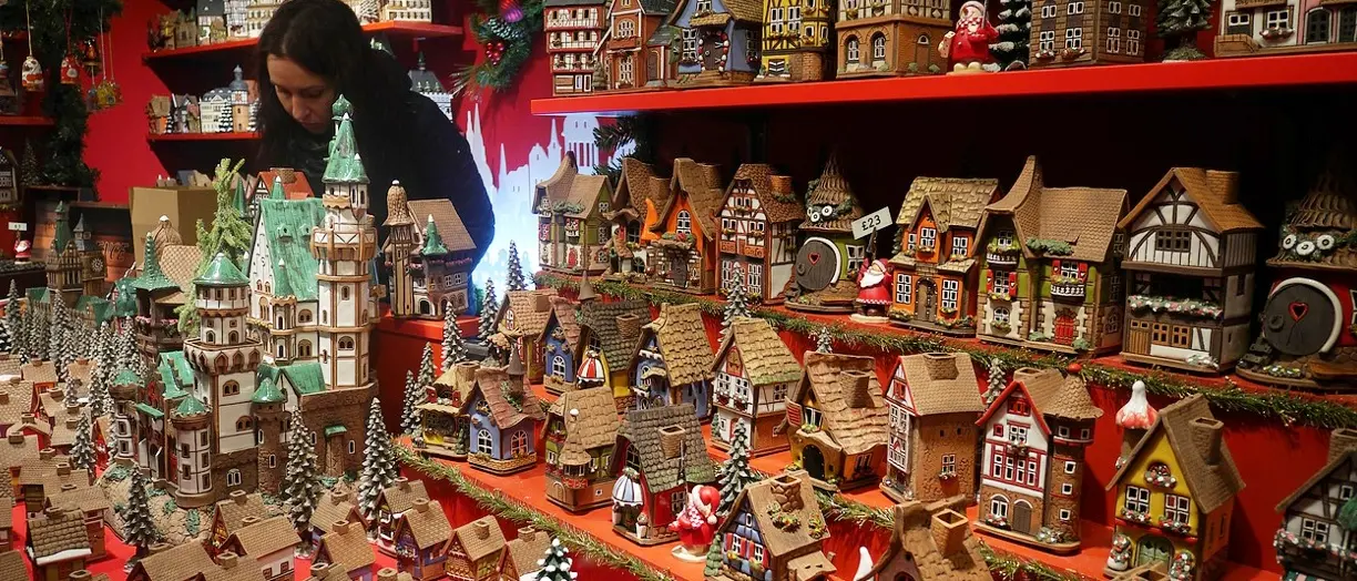 Per le feste di Natale attese 16,3 milioni di presenze ma flussi turistici in (lieve) calo\n