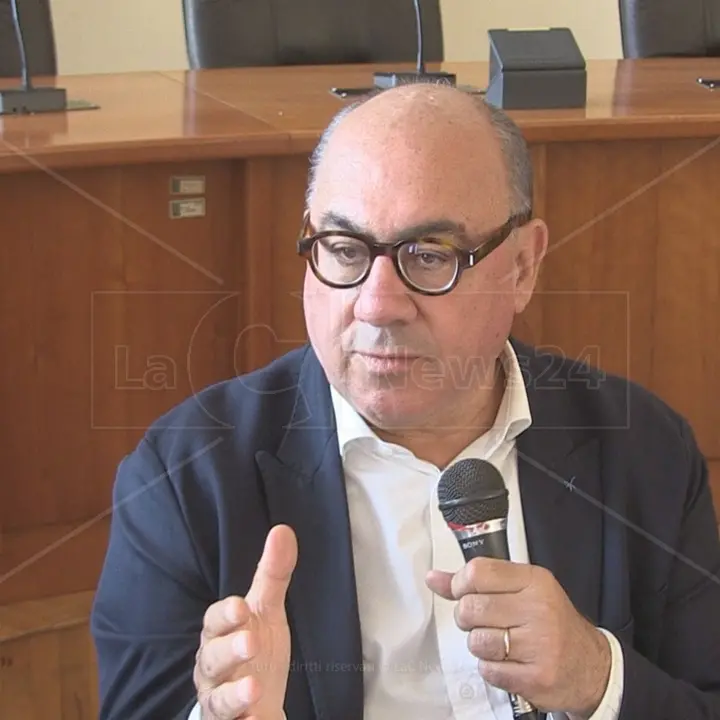 Guccione incalza Occhiuto:\u00A0«Ma che fine ha fatto l’iter per costruire il nuovo ospedale di Cosenza?»\n