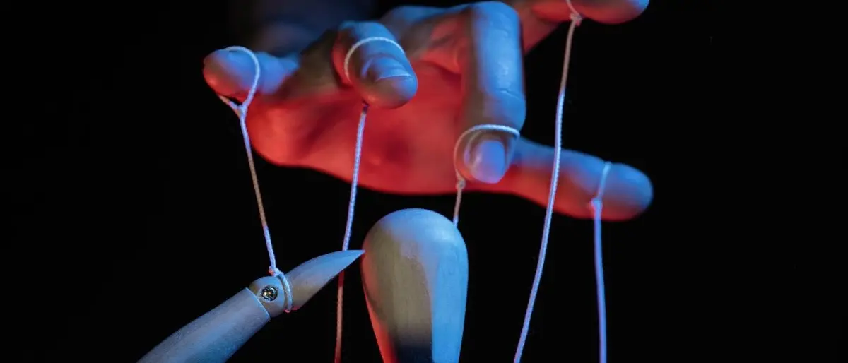 La lezione di economia mafiosa del pentito: «La ’ndrangheta usa gli imprenditori collusi come burattini»\n