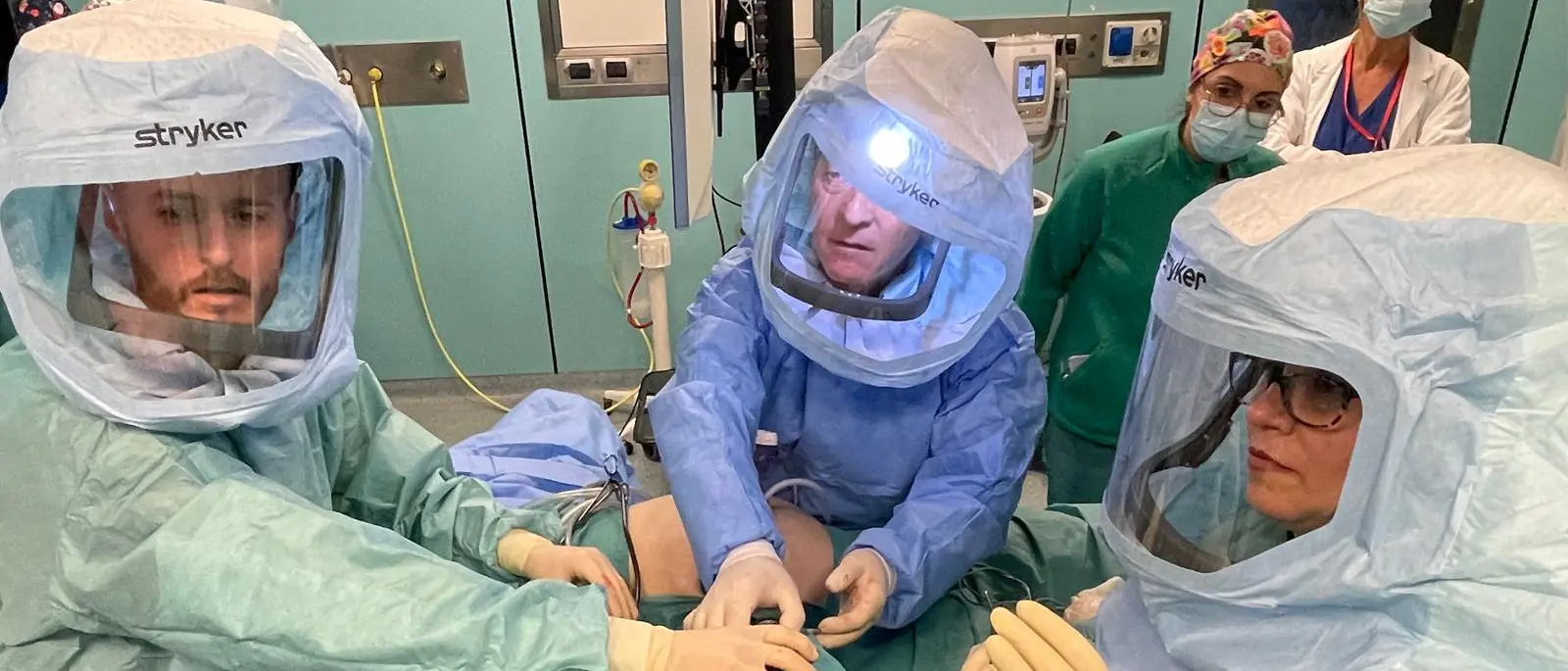 Ospedale Lamezia, eseguito per la prima volta in Calabria un intervento chirurgico innovativo per malati oncologici\n