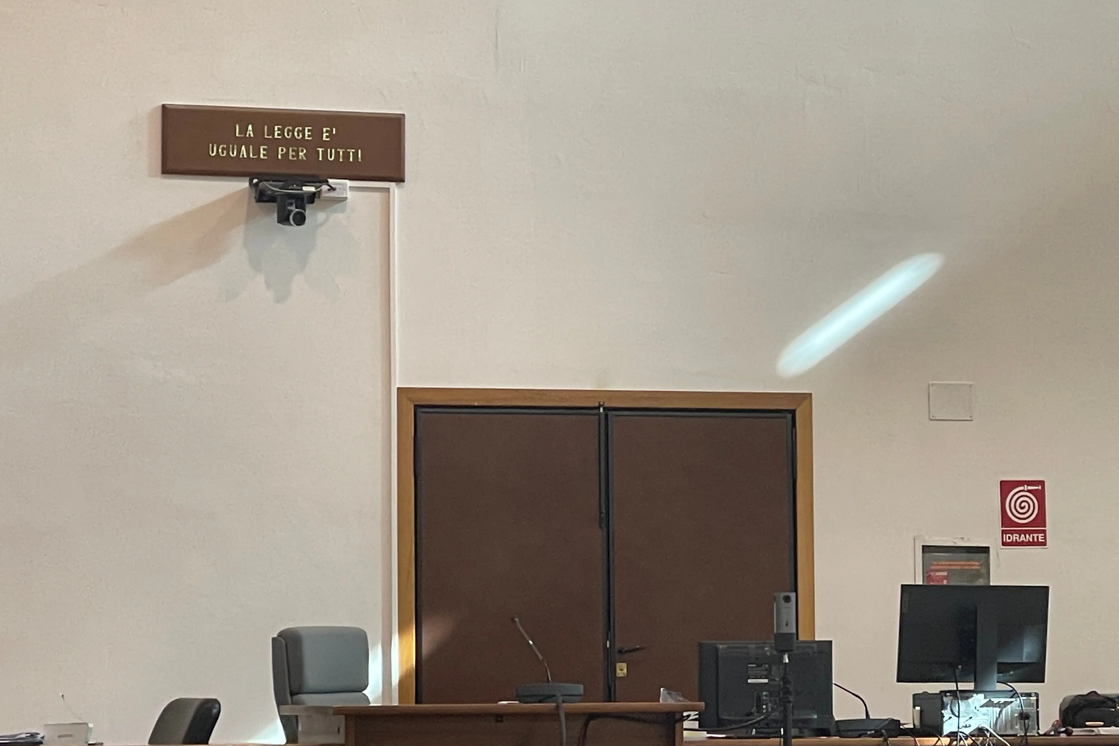 L\\'aula bunker di Castrovillari dove si sta celebrando il processo Reset