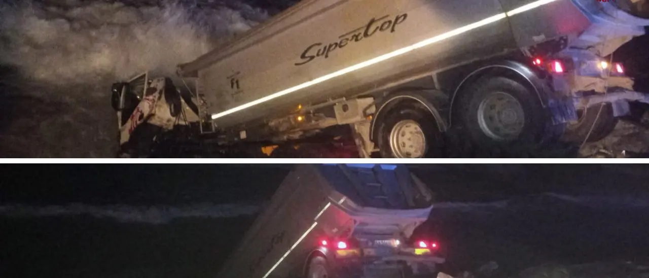 Incidente sulla statale 18 Tirrena Inferiore, nello scontro tra più mezzi un tir finisce in mare