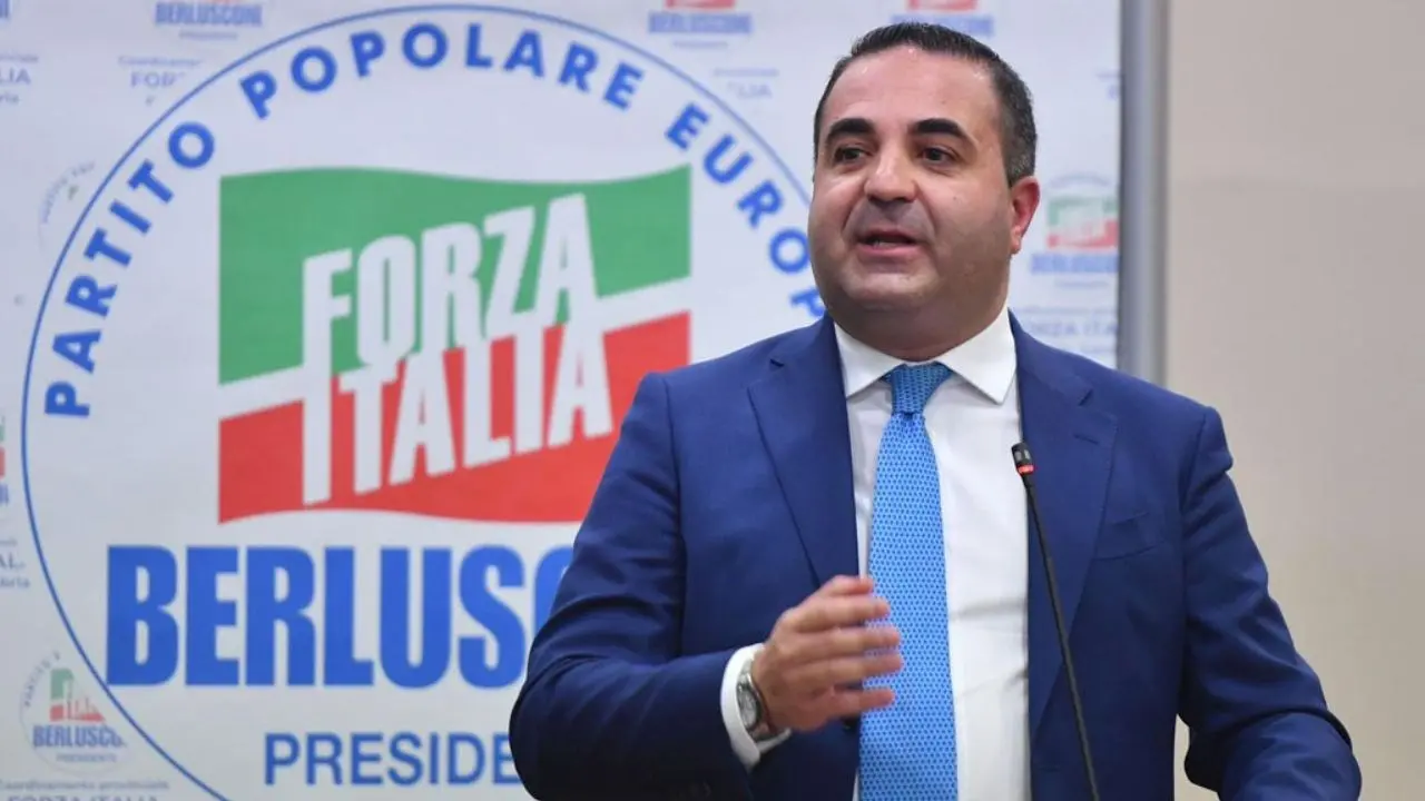 Cannizzaro\u00A0fa all-in anche nella manovra del Governo e finisce nel mirino dei colleghi di Forza Italia:\u00A0«Troppi soldi\u00A0alla Calabria»\n