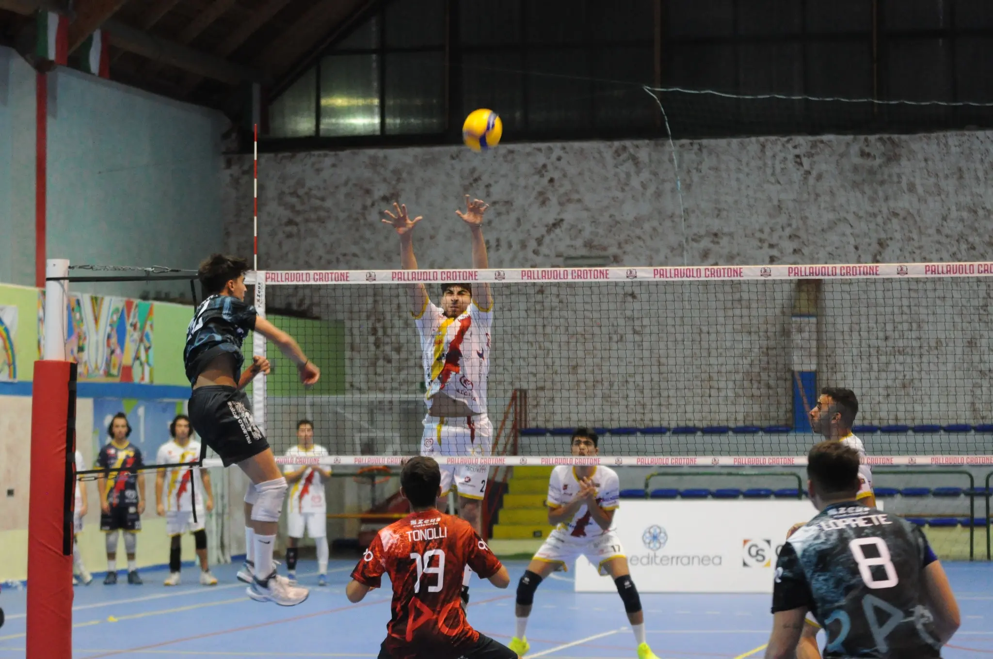 Volley Calabria, Lamezia chiude da imbattuta in Serie B. Taurianova stacca Praia nel torneo regionale