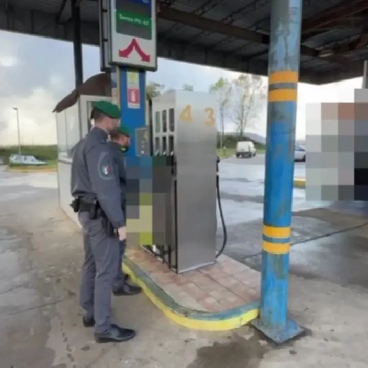 Undicimila litri di gasolio adulterato sequestrati nel Vibonese: scatta la denuncia i responsabili di due distributori\n