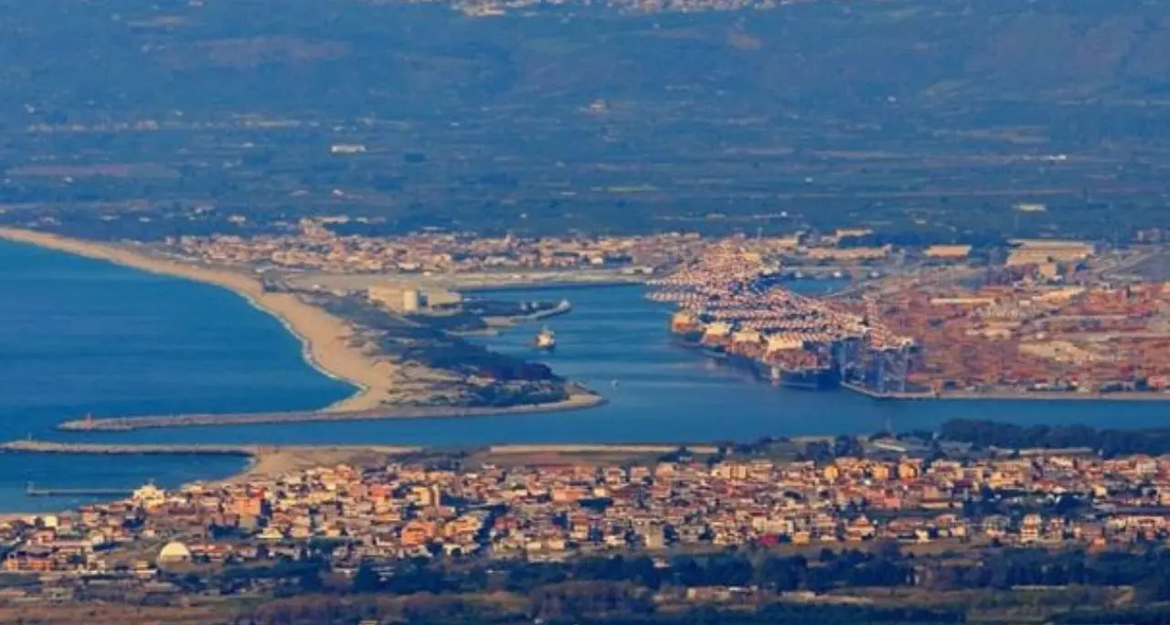 Porto Gioia Tauro, dal governo misure per il ricollocamento dei lavoratori con contratto di solidarietà\n