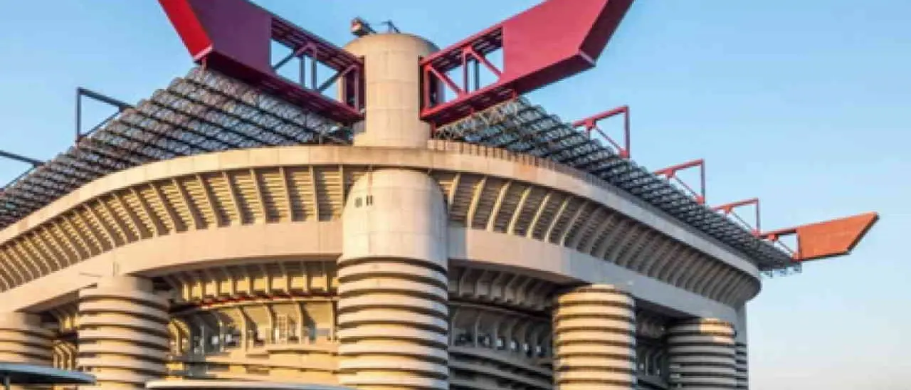 ’Ndrangheta a San Siro, le curve di Inter e Milan a processo: rito immediato per i capi ultrà\n