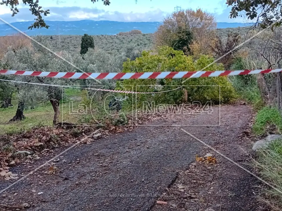 Due giovanissime vite spezzate in un incidente a San Pietro a Maida, comunità sotto shock: «Una vigilia che ricorderemo per sempre»