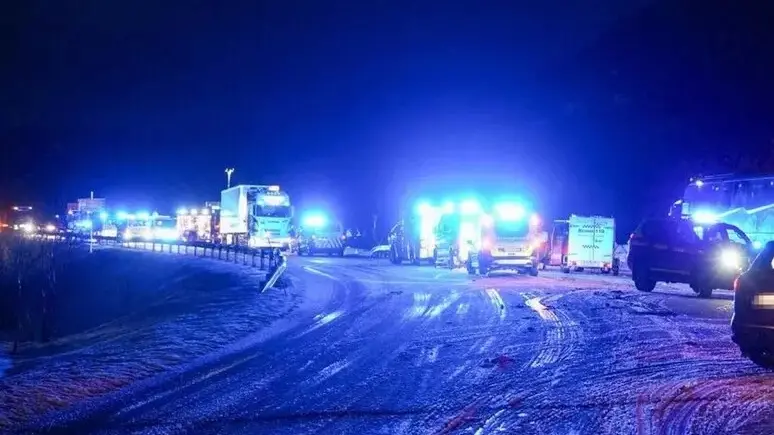 <p>Il luogo dell&#39;incidente (foto Ansa)</p>\\n