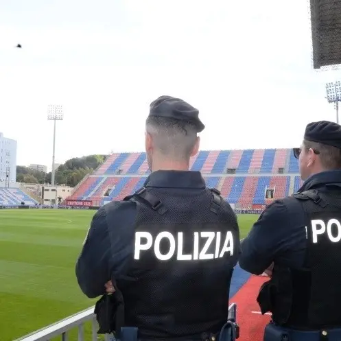 Disordini durante il match Crotone-Messina, 11 Daspo per 8 tifosi calabresi e 3 siciliani