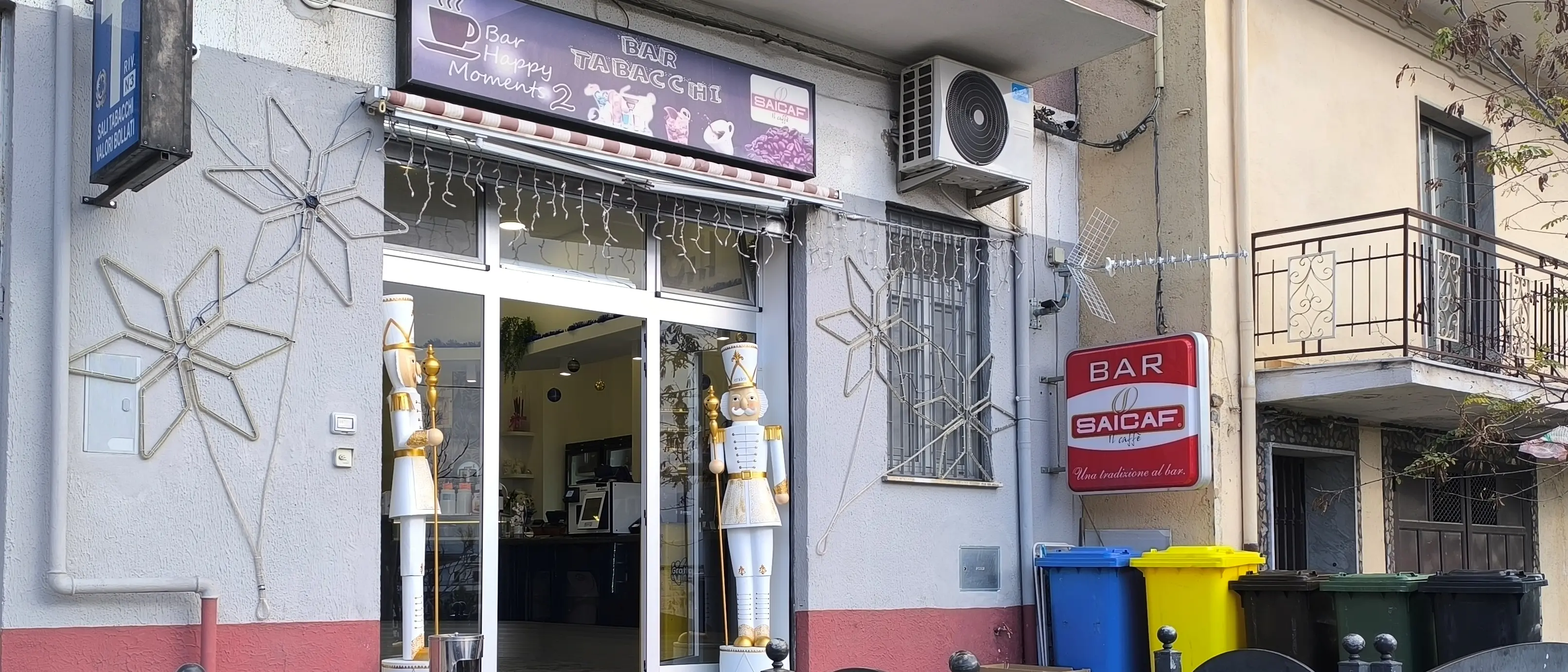 Cassano, rapina in un tabacchino: il dipendente minacciato con un coltello