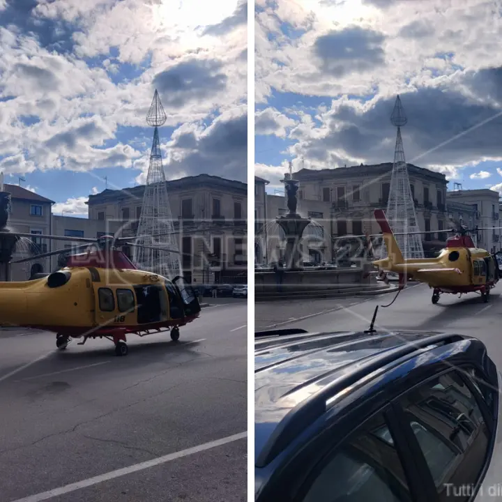 Siderno, donna si sente male per strada: l’elisoccorso atterra al centro della piazza